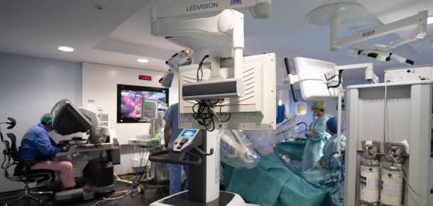 First Da Vinci robot-assisted surgeries in Ibiza